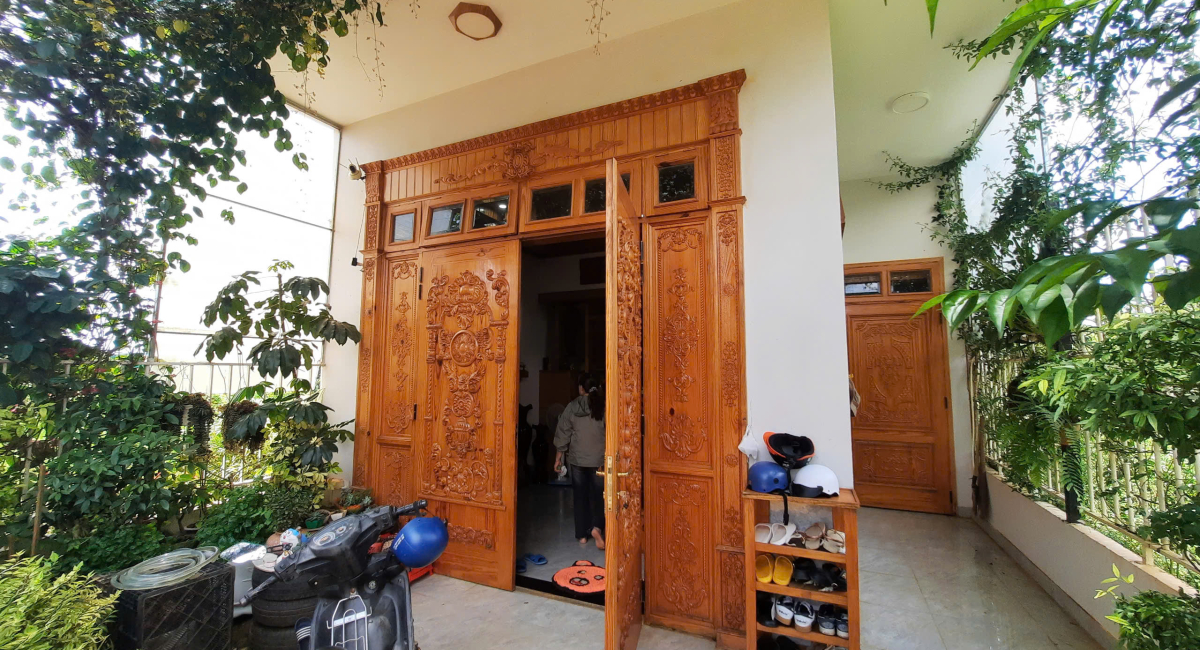 Nhà gỗ cực đẹp Liên Hiệp. ĐỨC TRỌNG chỉ 1ty6