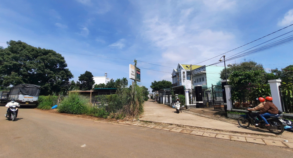 LÔ GÓC 2 MẶT ĐƯỜNG TT THỊ TRẤN GẦN QL20. 512m2 GIÁ CHỈ 15.6tr/m2