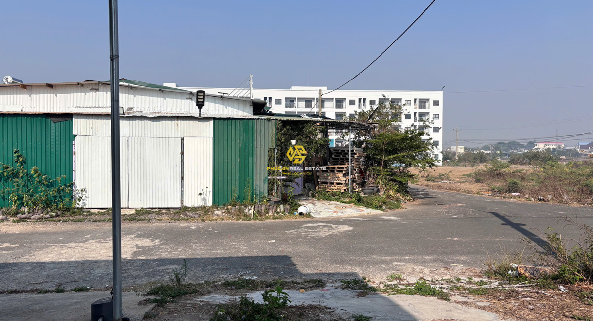 NHÀ PHỐ SẴN NGAY KCN PHÚ HỘI ĐƯỜNG NHỰA 6M - DIỆN TÍCH 100M2 - 1 TỶ 350 TRIỆU