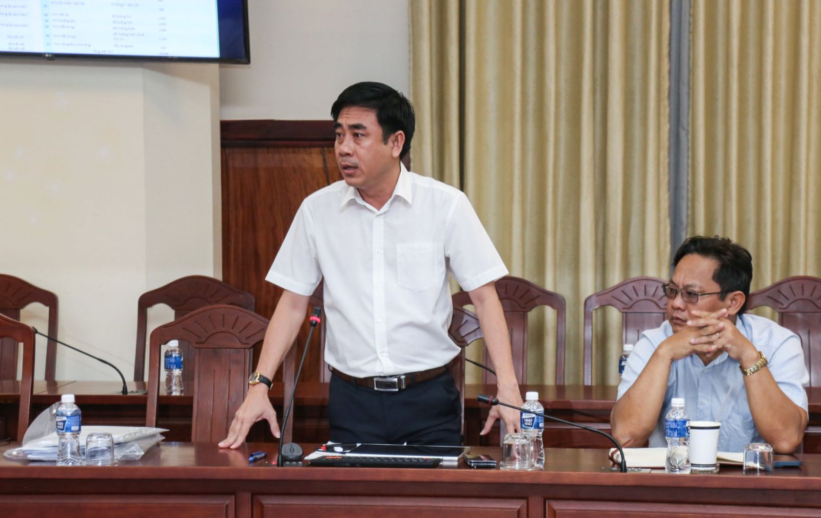Đại diện Sở Nông nghiệp và Môi trường Lâm Đồng đóng góp ý kiến tại cuộc họp
