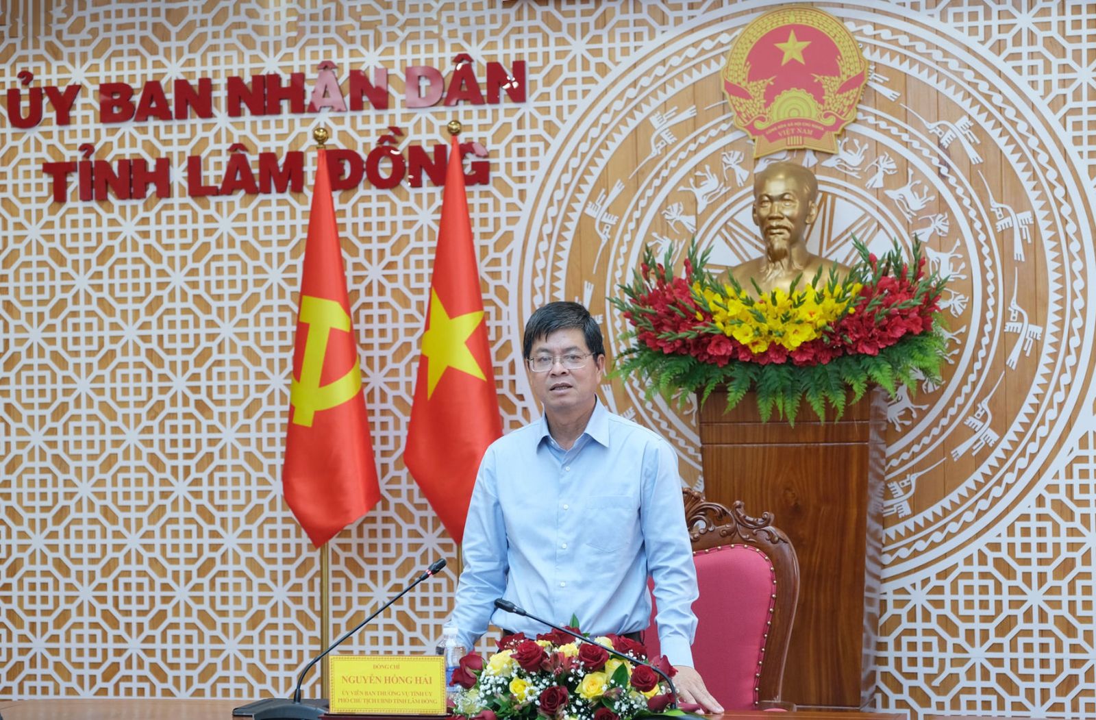 Phó Chủ tịch UBND tỉnh Lâm Đồng Nguyễn Hồng Hải nêu ý kiến chỉ đạo tại buổi làm việc