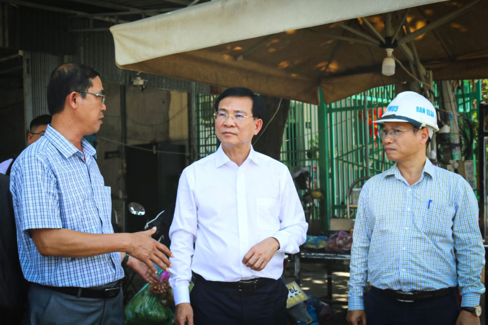 Địa phương nơi có dự án đi qua báo cáo công tác giải phóng mặt bằng với lãnh đạo tỉnh
